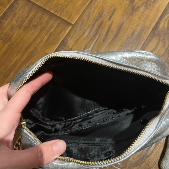 Purse - Picture 3 of 3